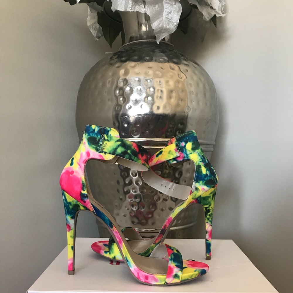 JustFab Multi-color Sandals